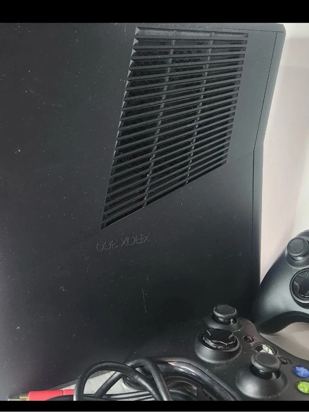 Xbox 360 4GB Console Bundle With 8 GB Xbox Memory Stick Tested & Working